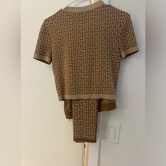 Balmain set. Shirt I bought for $1450 and pants for $1795 - Picture 6 of 11